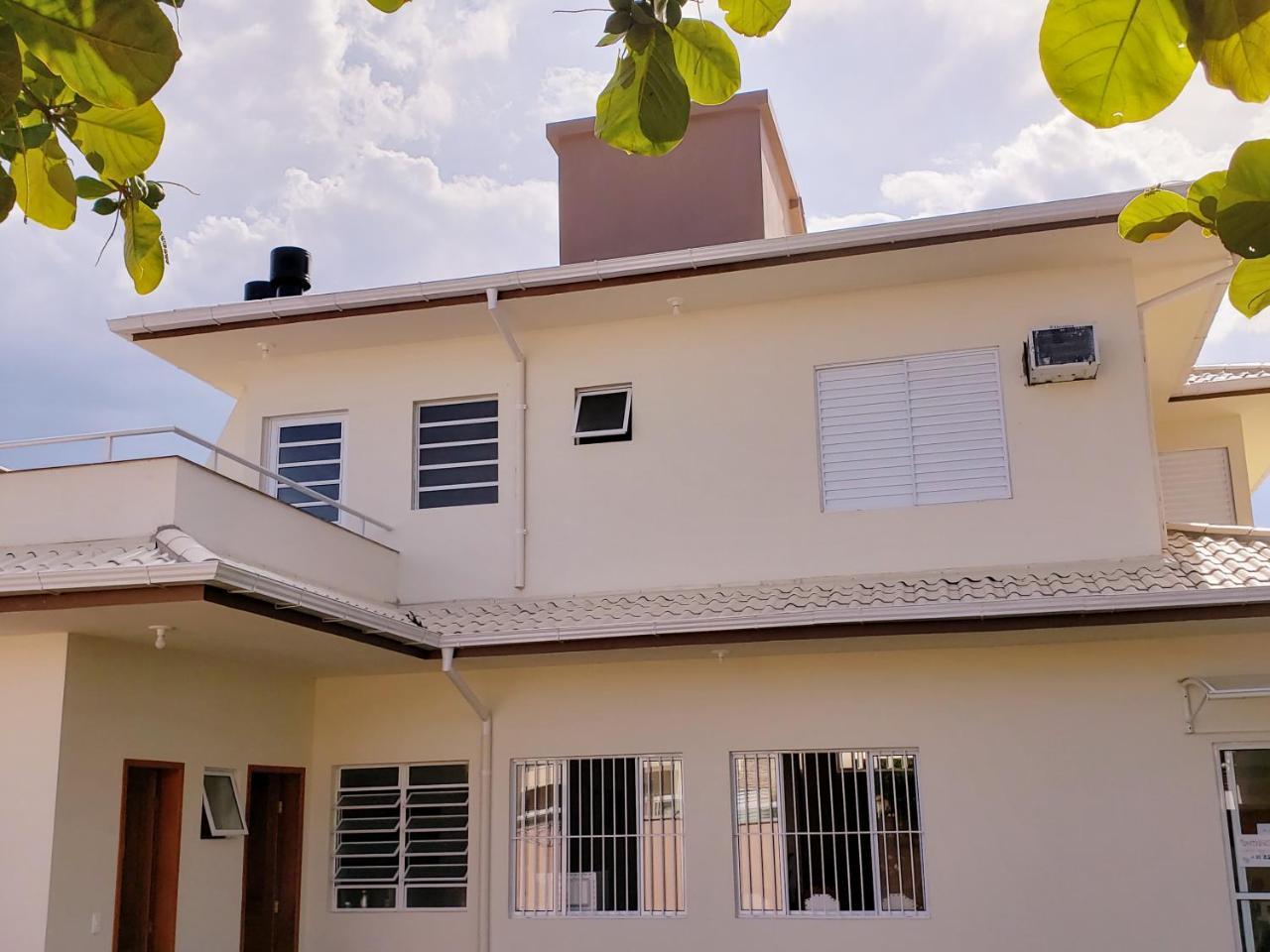 الشقق الفندقية Palhoçaفي  Residencial Marilis المظهر الخارجي الصورة